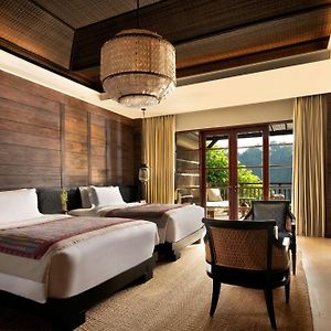 One-Bedroom Queen Suite